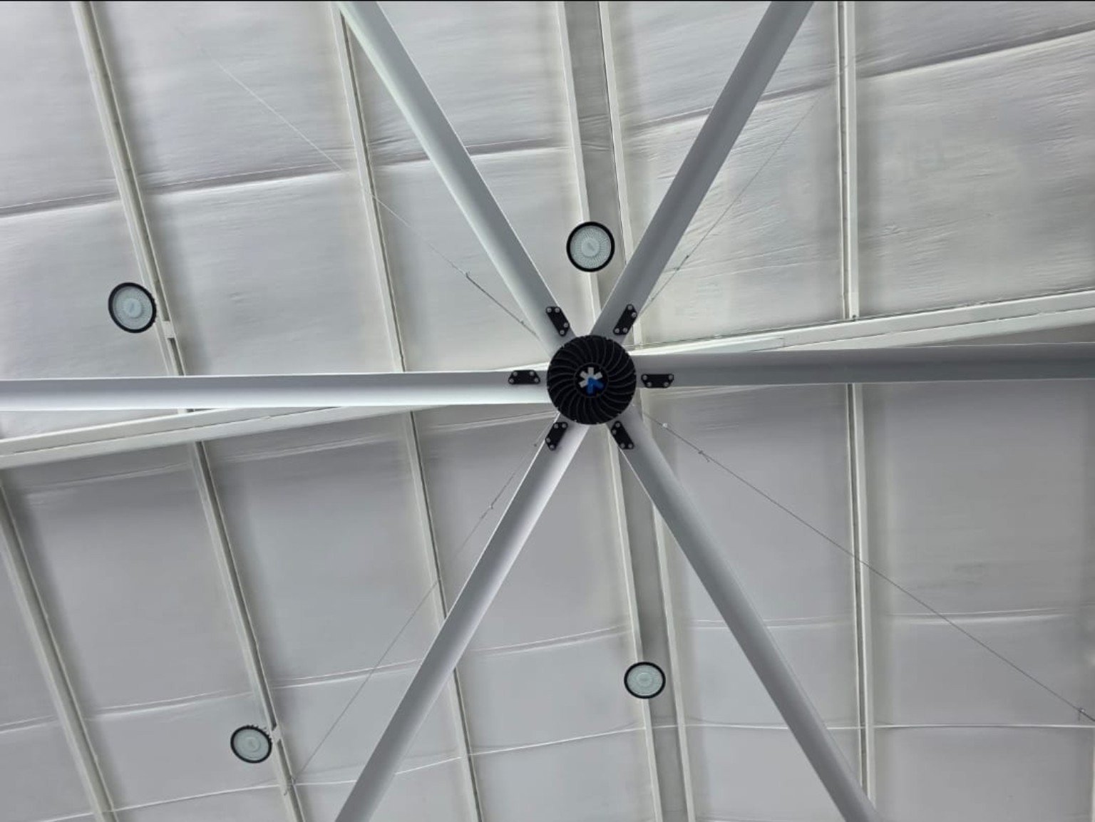 Ventilador AeroV6 instalado